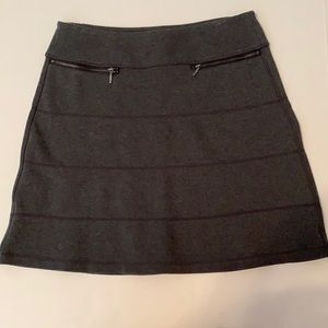 Athleta Grey skirt S
